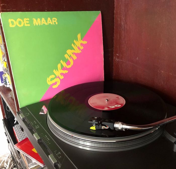 Doe Maar – Skunk album art 3