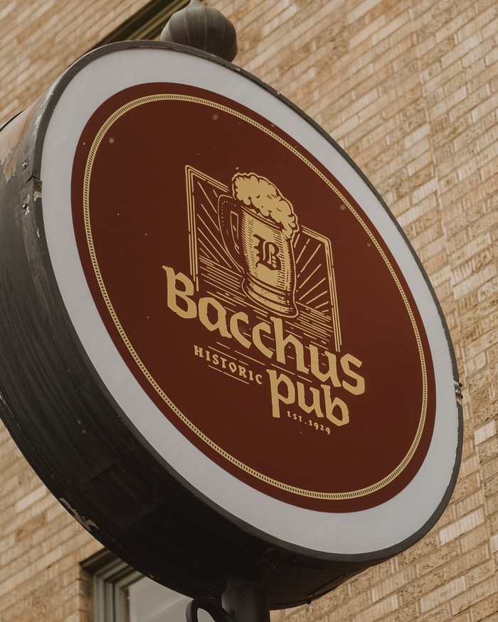 Bacchus Historic Pub 2