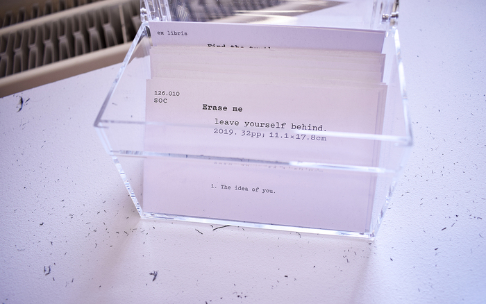 Erase me – an analog identity recommender system 3