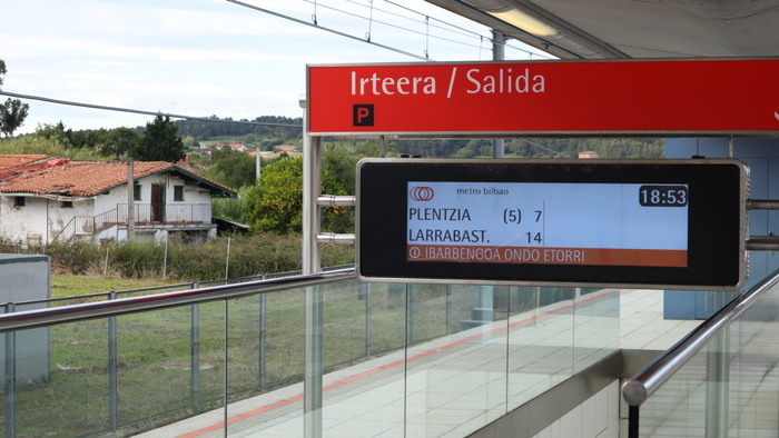 Metro Bilbao identity and signs (1988–) 12