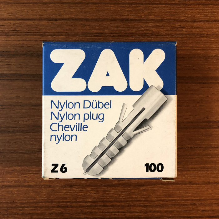 ZAK nylon plug packaging 1