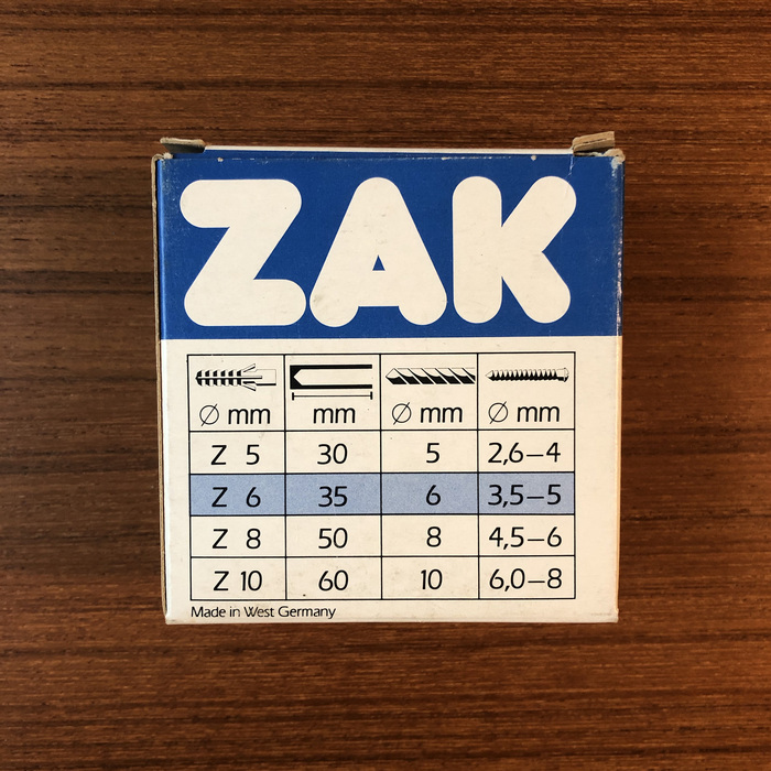 ZAK nylon plug packaging 2