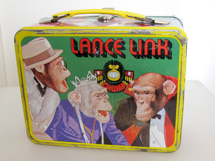 The reverse side of the lunch box shows Baron von Butcher, the Duchess, and another CHUMP villain.