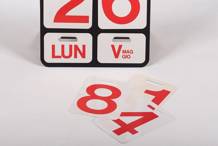 Perpetual wall calendar by Enzo Mari 5