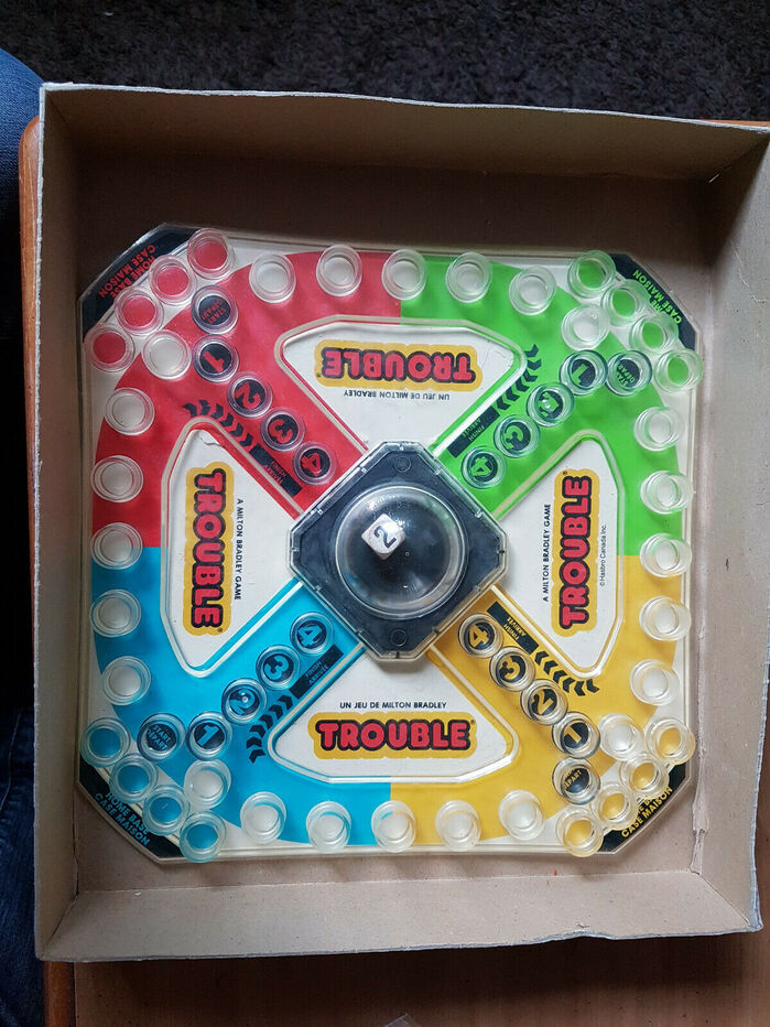Pop-O-Matic Trouble board games (1980s) 3