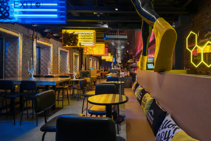 Prokhodnoye Mesto bar, Moscow 4