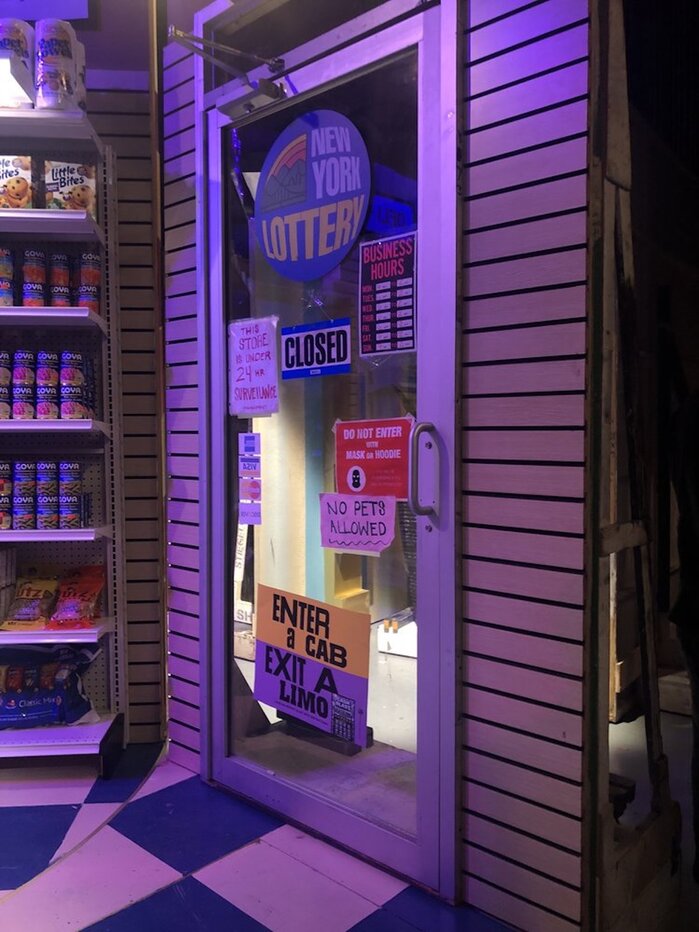 Saturday Night Live – “Bodega Bathroom” sketch 4