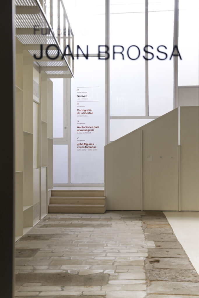 Fundació Joan Brossa signs 3