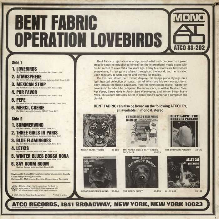 Back cover (Mono, ATCO 33-202), The title and the track list are set in , and the ATCO Records address in  extrafett. Smaller text uses .