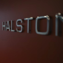 <cite>Halston</cite> (Netflix)