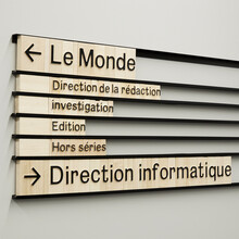 Group Le Monde headquarters wayfinding