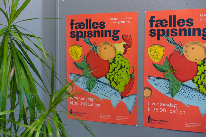 Community dinner (Fællesspisning) poster feat. tightly spaced Proto Grotesk Bold with omitted i dots.