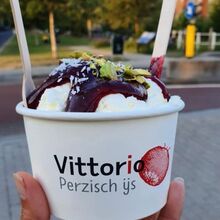 Vittorio ice creams cups