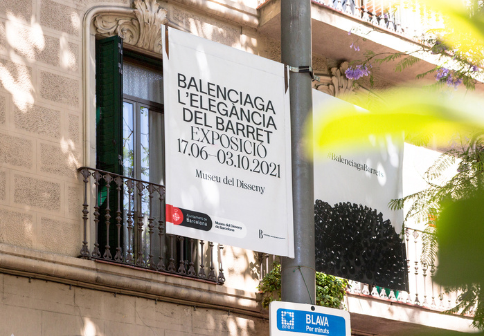 Balenciaga: L’elegància del barret 6