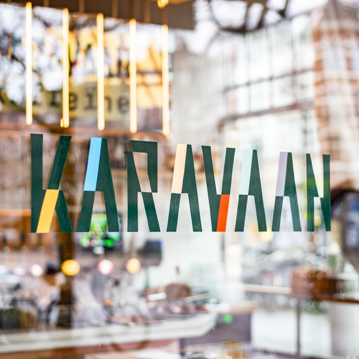 Karavaan cafe bar identity 2