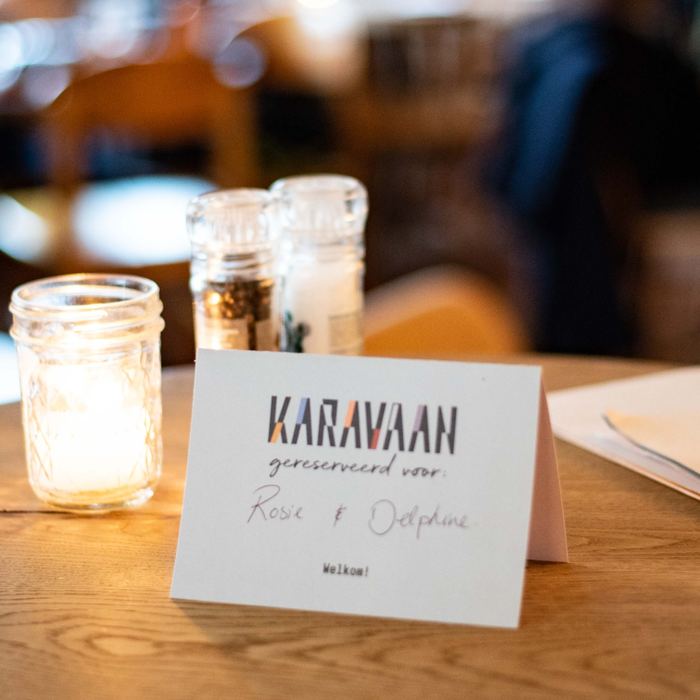 Karavaan cafe bar identity 5