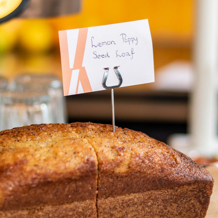 Karavaan cafe bar identity 4