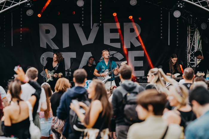 Daytime TV at the River Stage