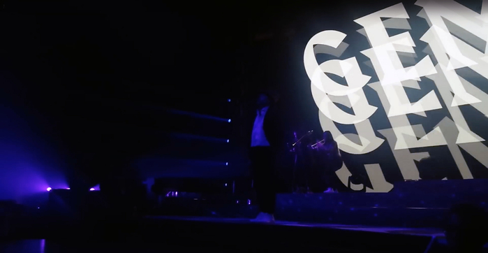 Animating Gemini at the end of the show — December 22, 2017 at the Key Arena, Seattle