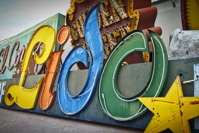 Le Lido de Paris logo and neon sign 8