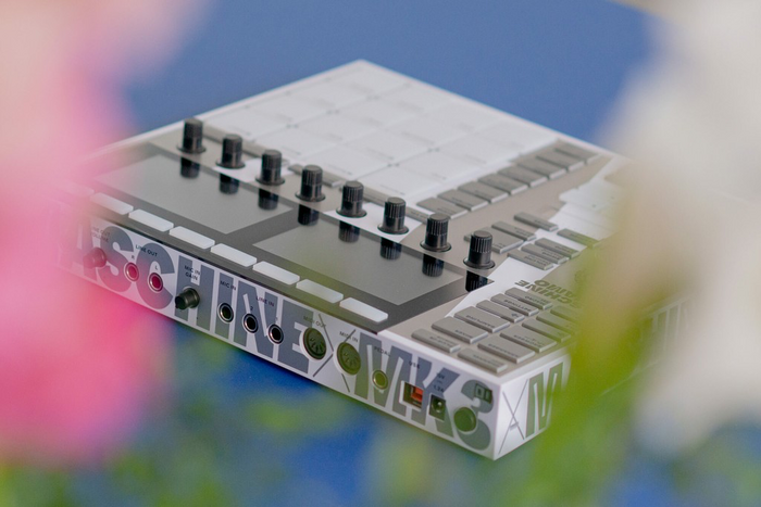 Maschine Mk3 Dinamo 1