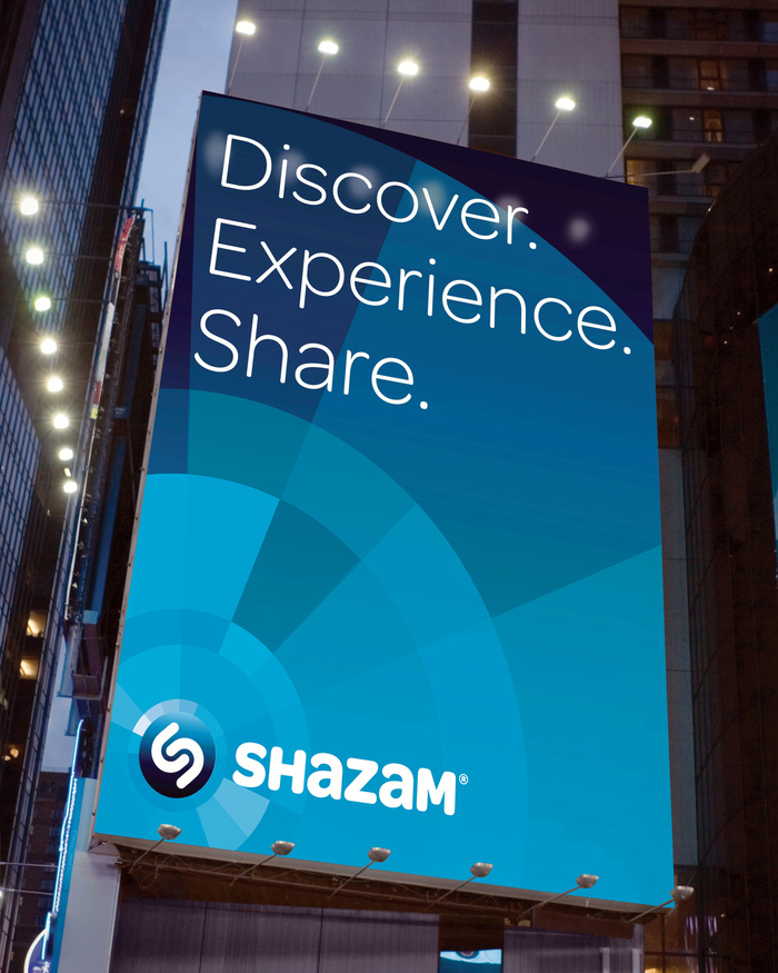 Apart from the logo, Omnes was also used in an advertising campaign. “Discover. Experience. Share.” is set in Omnes Light.