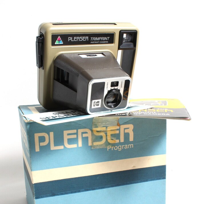 Kodak Pleaser II and Pleaser Trimprint instant cameras 5