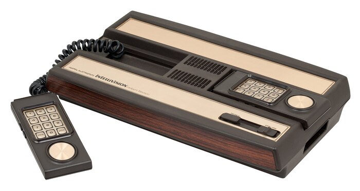 The Intellivision as released by Mattel in 1979. The Mattel Electronics logo is a customized , see also this dedicated post. Secondary type is added in a light .