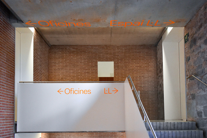 Centre de les Arts Lliures signs 3