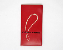 <cite>Collana Nebiolo</cite> (Nebiolo Necklace)