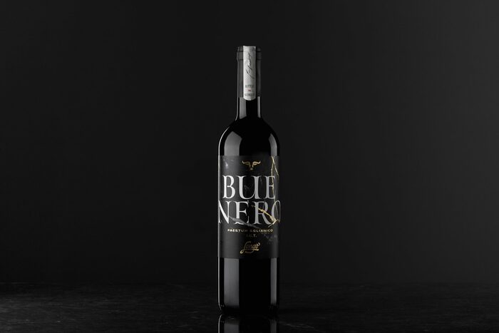 Bue Nero, Aglianico wine label 5