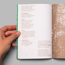 <cite>Au milieu des parmélies </cite>by Avant-Scène Cognac