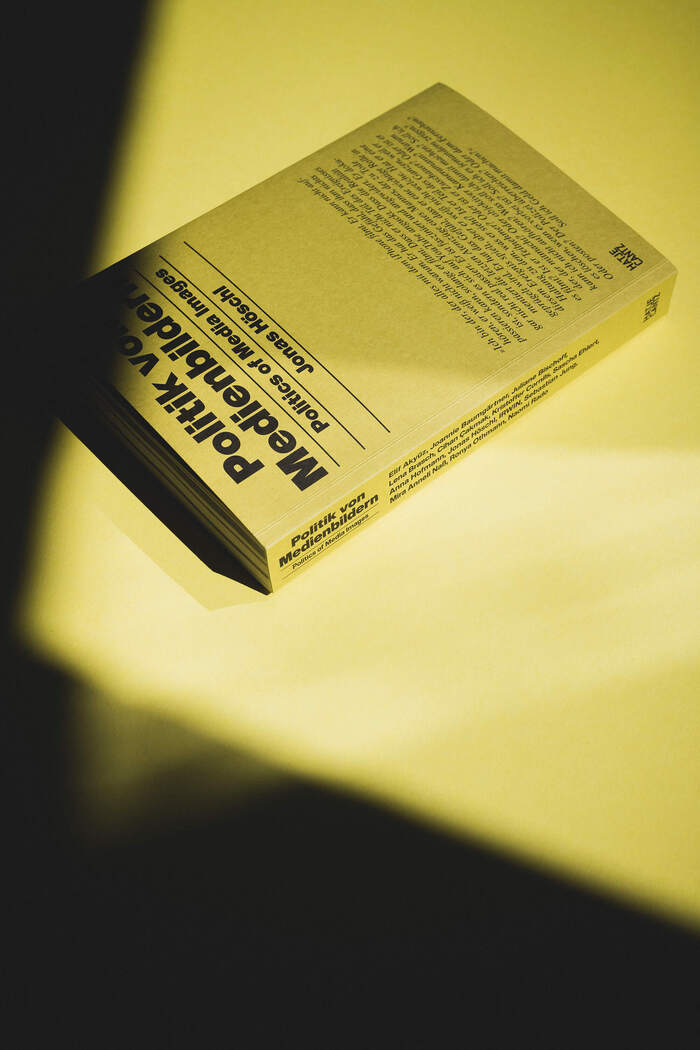 Politik von Medienbildern by Jonas Höschl 1
