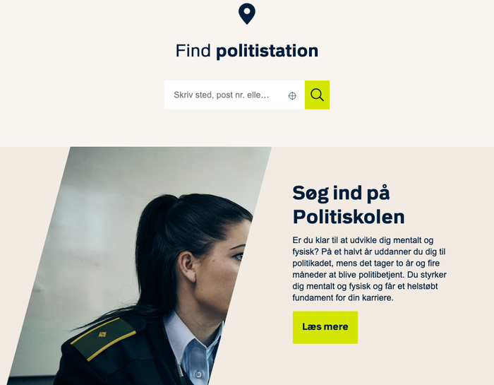 Website detail of politi.dk in 2022. The Politi typeface is paired with .