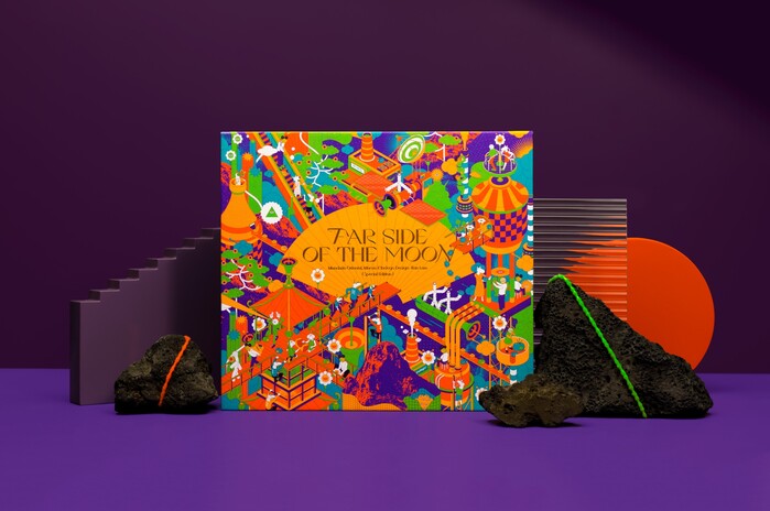 “Far side of the moon” mooncake packaging 5
