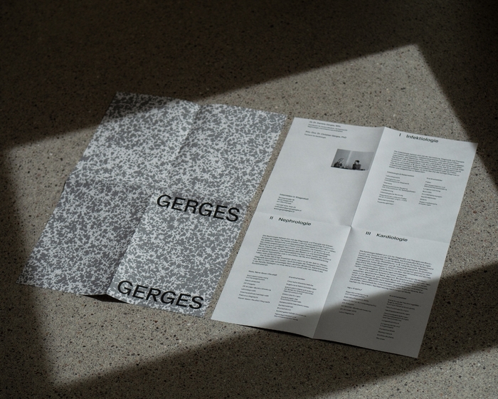 (Un-)folded brochure