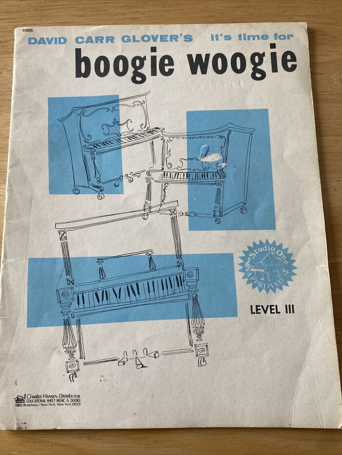 There was also a Level III edition for advanced students, printed in blue instead of red.