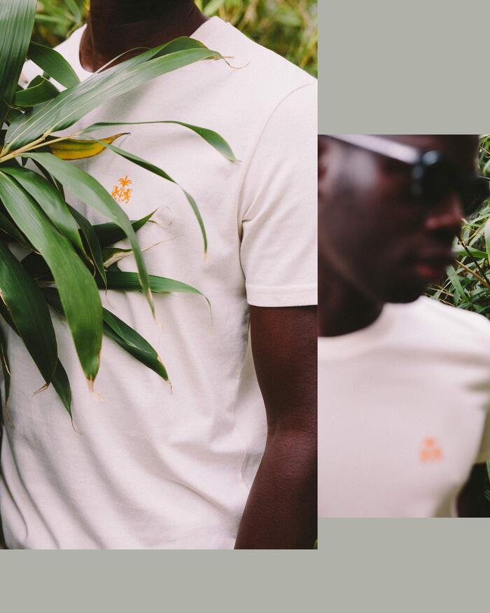 “Embrace the Art of Nature” t-shirts by Mauritia Gallery 3