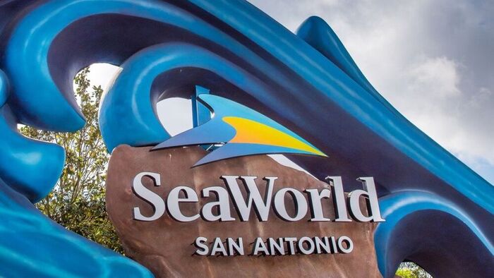 SeaWorld logo (1996–) 4