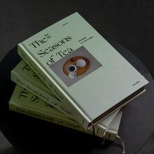 <span>차의 계절 <cite>The Seasons of Tea</cite></span>