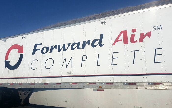 A logo variant for the “Complete” service, with caps from  Light Italic for the second line, registered in 2006. Spotted on the 5 North freeway somewhere between Carlsbad and Los Angeles.