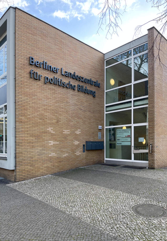 On the building of the Berliner Landeszentrale für politische Bildung (Center for Political Education)
