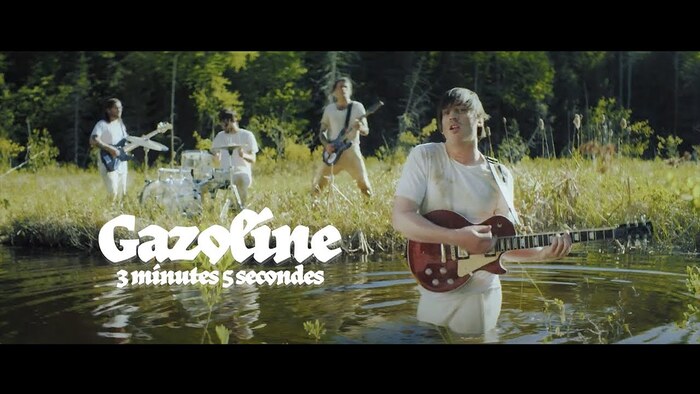 Still from the video for “3 minutes 5 secondes”