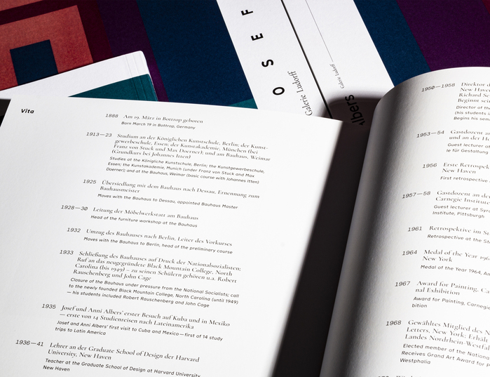 Josef Albers. Colors in Play exhibition catalog 6
