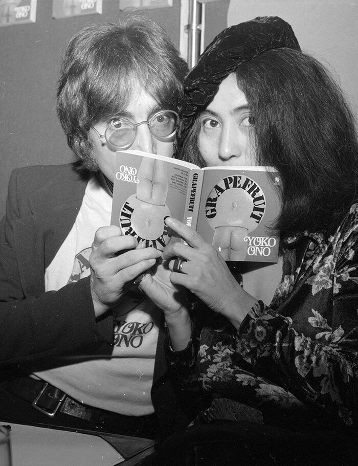 Yoko Ono and John Lennon at a book signing for Grapefruit in London