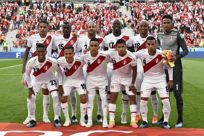 Peru World Cup 2018 football kit 4