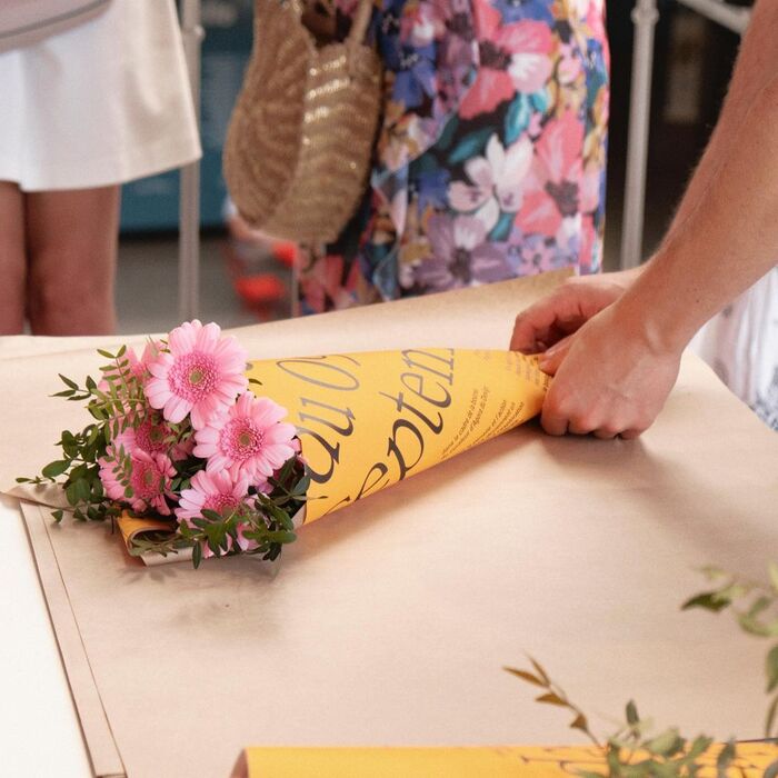 Offrir des fleurs exhibition 1