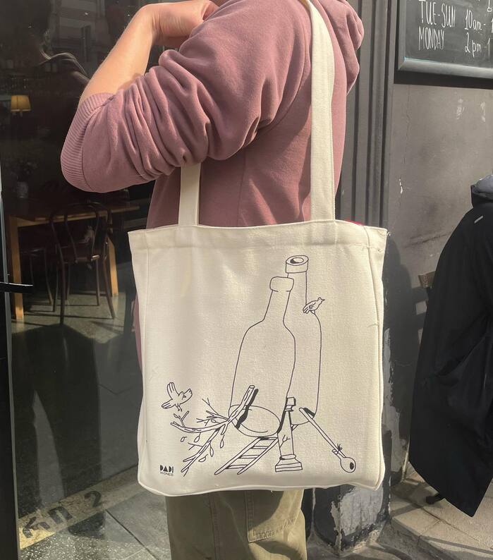 Dadi wine tote bag 2