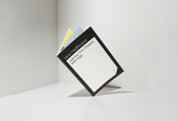 Cover of the regular edition