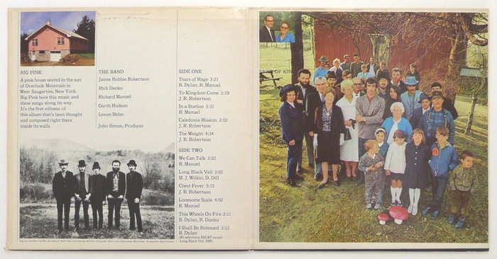 Gatefold (1978 reissue). The typeface used for the band member’s names, the track list and other text is .